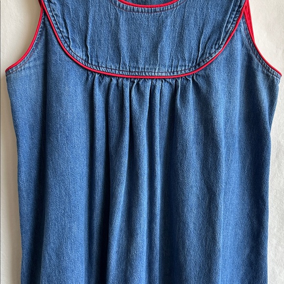 Sleeveless blue denim dress with red piping and ruffled hemline, size 8 - Picture 3 of 9